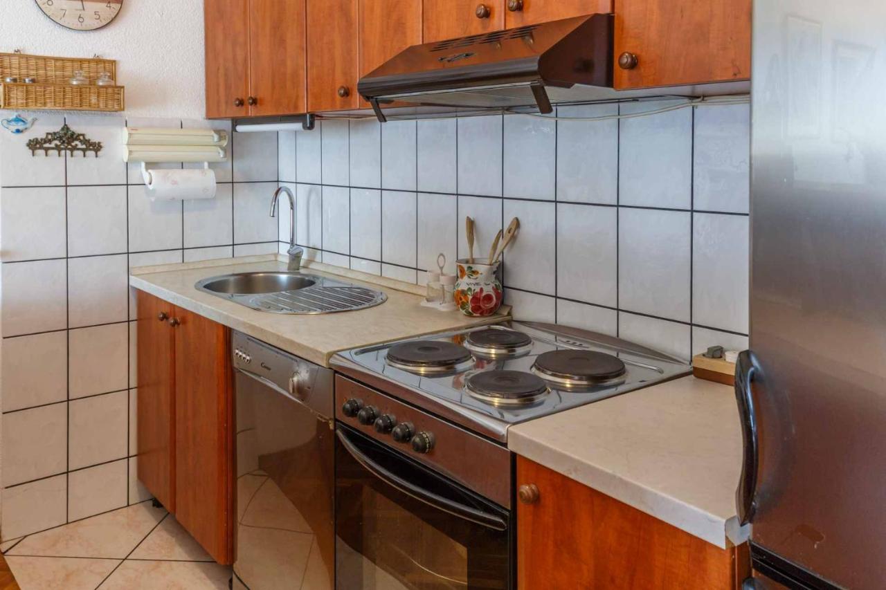 Apartman Mauro Malinska Exterior photo